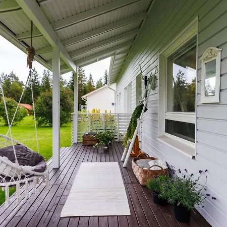 Arctic Clover By Booklapland Apartment *